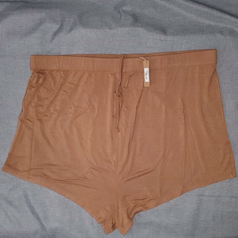 NWT SKIMS 2X Sleep Shorts CAMEL